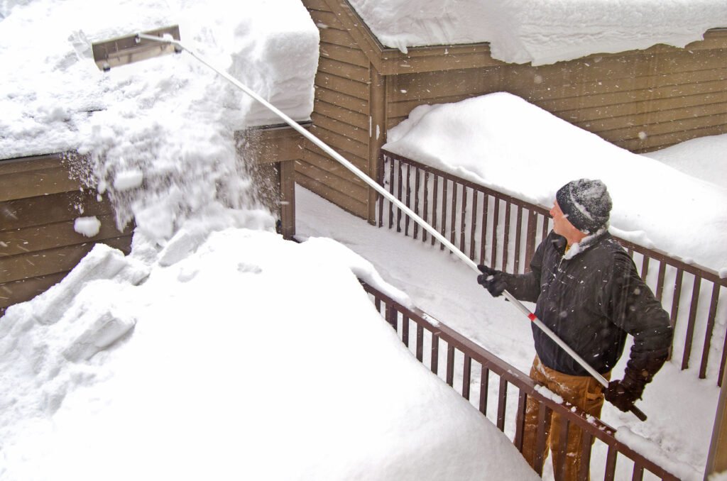 Roof Snow Removal